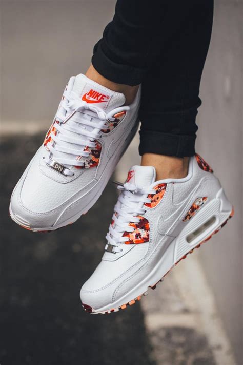 nike air max 90 london.